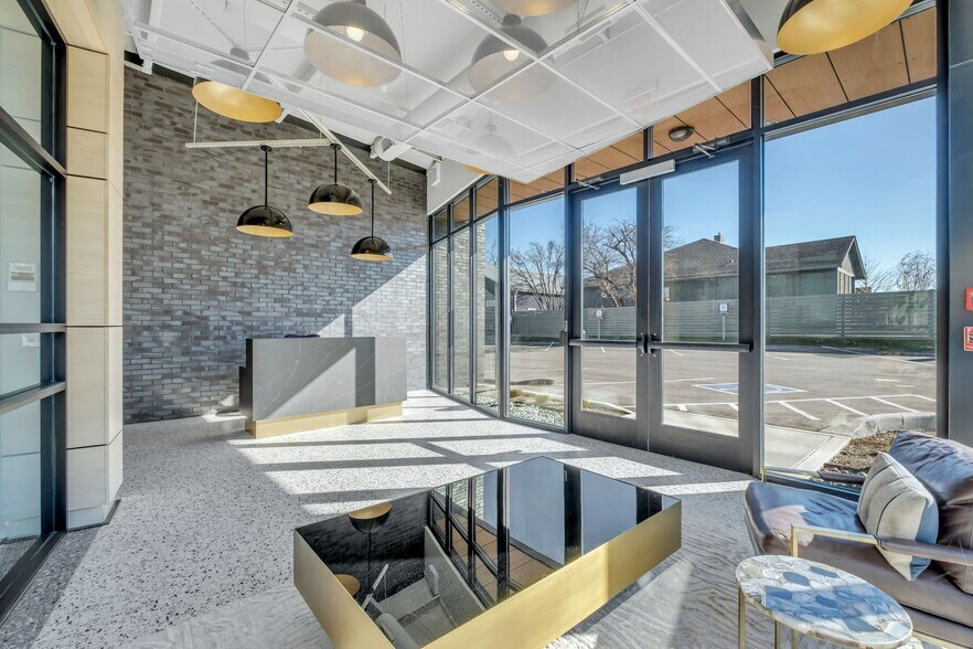 More Photos Of 2200 8th Ave S, Nashville Showroom For Lease
