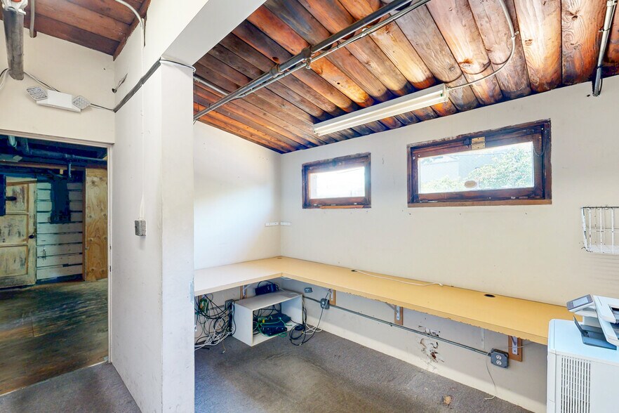 More Photos Of 5862-5872 Doyle St, Emeryville Restaurant For Sale