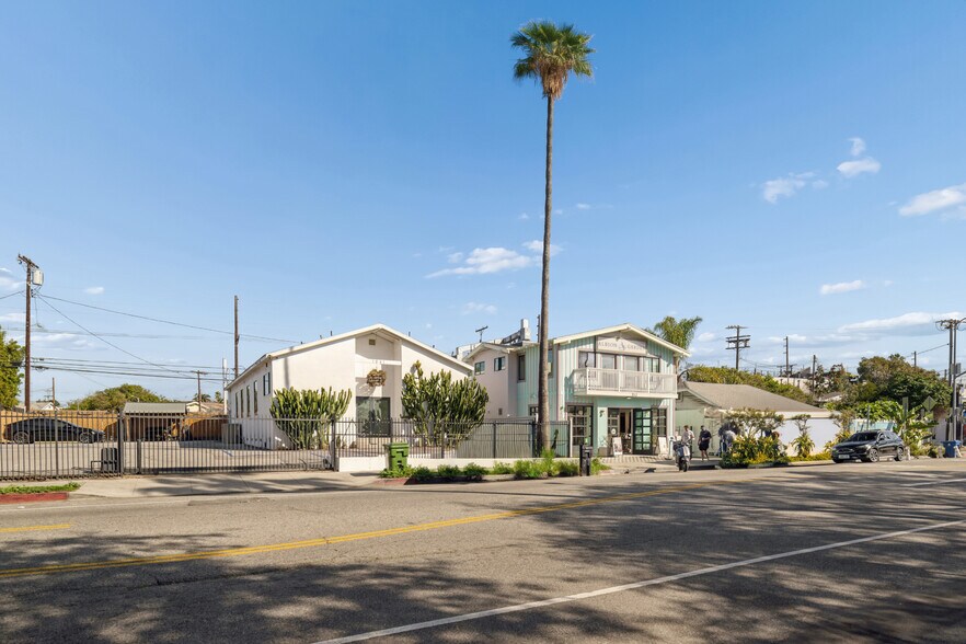 Primary Photo Of 1043 Abbot Kinney Blvd, Venice Storefront Retail Office For Sale