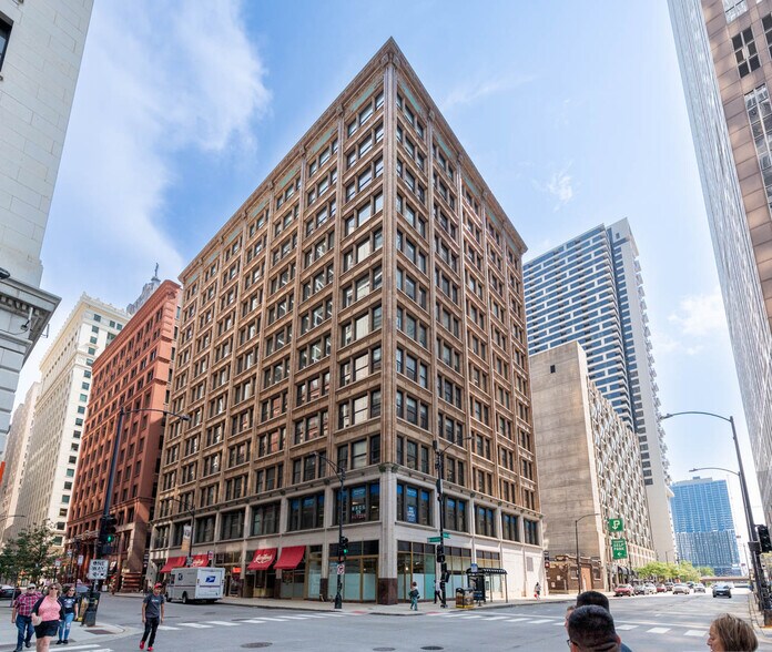 Primary Photo Of 223 W Jackson Blvd, Chicago Office Residential For Lease