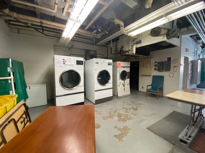 More Photos Of 25 Ewing St, Helena Medical For Sale