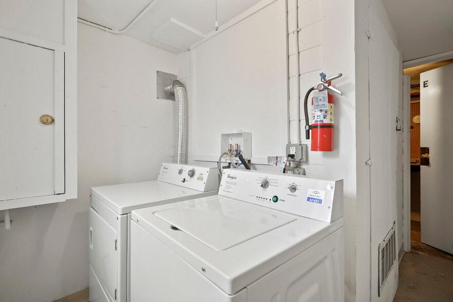 More Photos Of 80 S Washington St, Denver Apartments For Sale