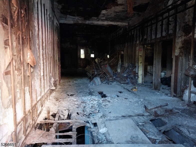 More Photos Of 772 Martin Luther King Jr Blvd, Newark Religious Facility For Sale