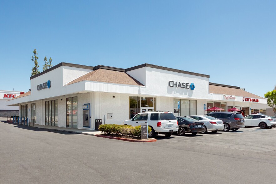 More Photos Of 17474-17580 Yorba Linda Blvd, Yorba Linda Unknown For Lease