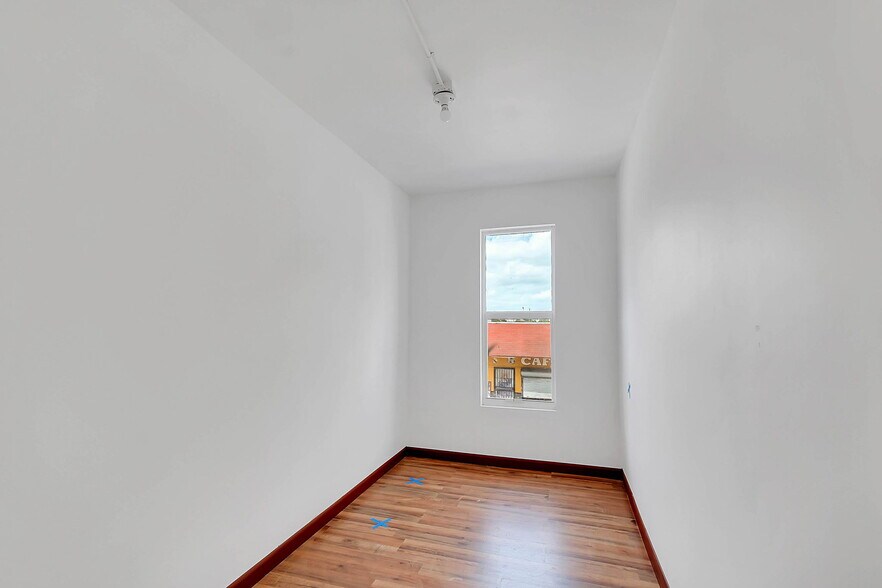 More Photos Of 1818 NW 17th Ave, Miami Freestanding For Lease