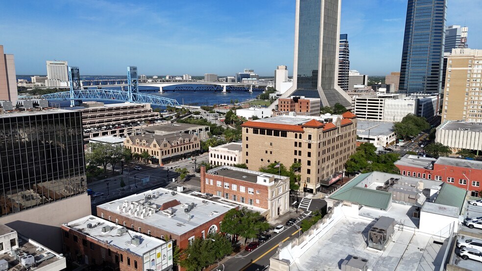 More Photos Of 200 E Forsyth St, Jacksonville Office For Lease
