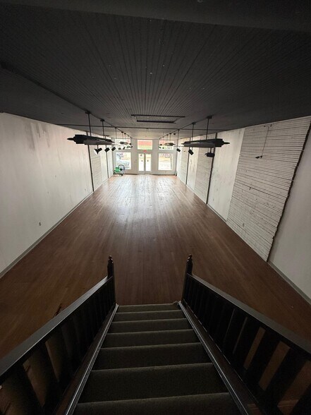 More Photos Of 820 S Austin Ave, Georgetown Storefront For Sale