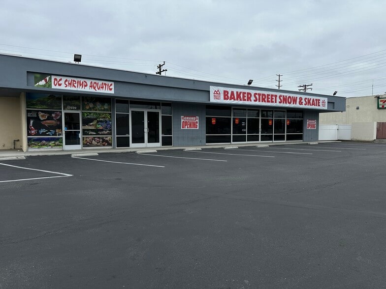 More Photos Of 17055 Newland St, Huntington Beach Unknown For Lease