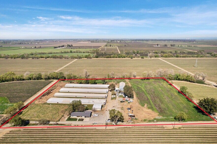 More Photos Of 28600 Sowles Rd, Galt Land For Sale