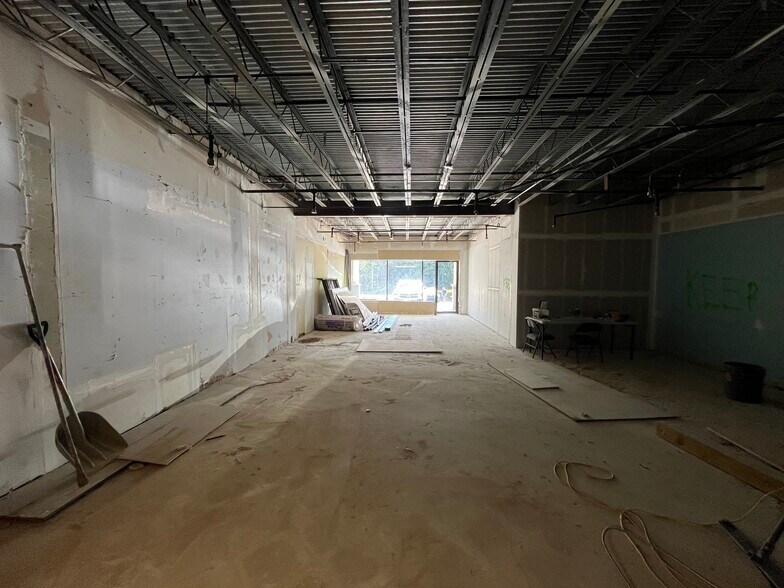 More Photos Of 1019 Fort Salonga, Northport Unknown For Lease