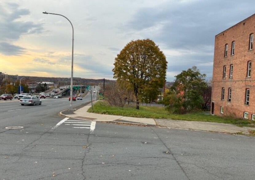 More Photos Of 0 Hoosick St, Troy Land For Sale