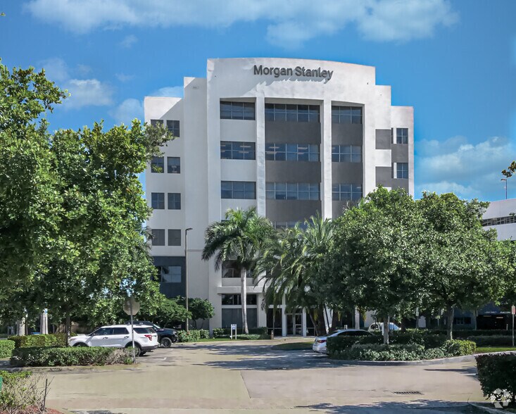 More Photos Of 20801-20807 Biscayne Blvd, Aventura Unknown For Lease