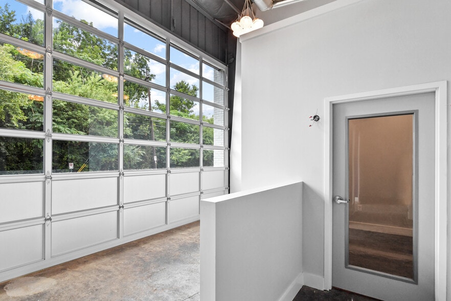 More Photos Of 650 Hamilton Ave SE, Atlanta Unknown For Lease