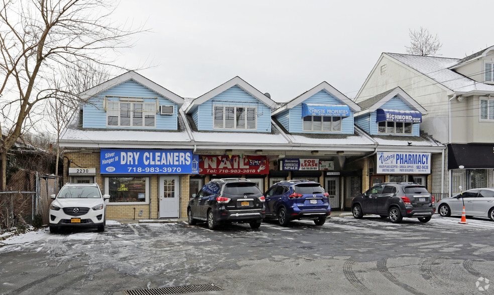 Primary Photo Of 2230-2236 Victory Blvd, Staten Island Storefront Retail Office For Sale