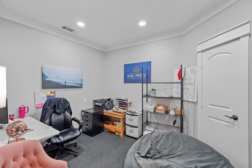 More Photos Of 4250 I-30 E, Rockwall Showroom For Sale