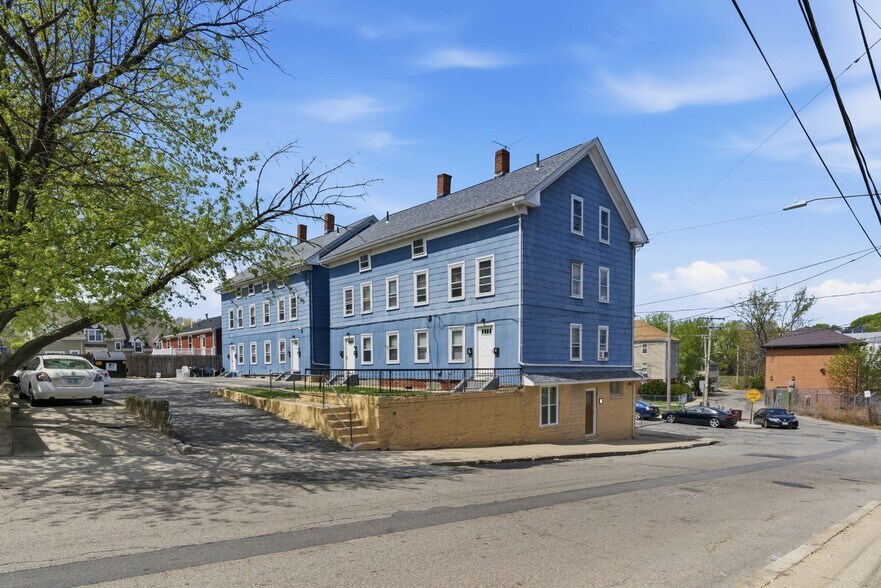 More Photos Of 126 140 Sayles, Woonsocket Apartments For Sale