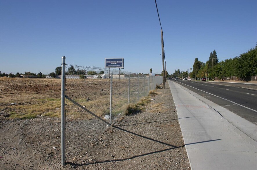 Primary Photo Of 7235 Watt Ave, North Highlands Land For Sale