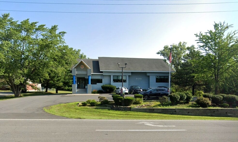 More Photos Of 2123 River Rd, Schenectady Medical For Sale