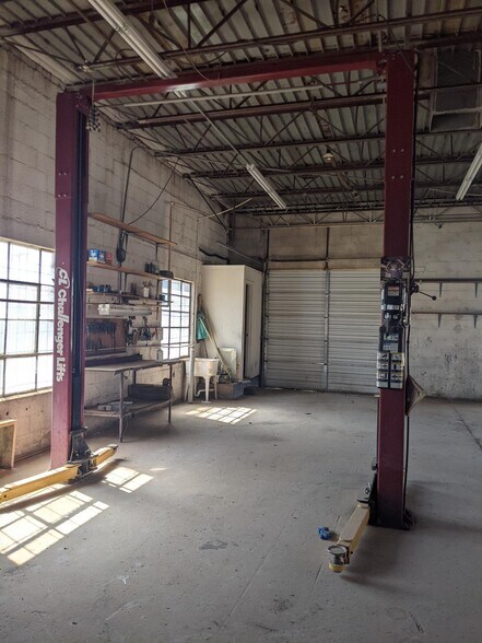 More Photos Of 1809 W Picacho Ave, Las Cruces Auto Repair For Lease