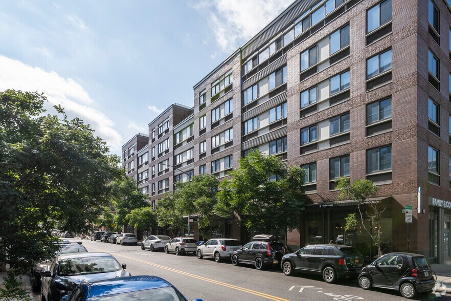 More Photos Of 20 N 5th St, Brooklyn Apartments For Lease
