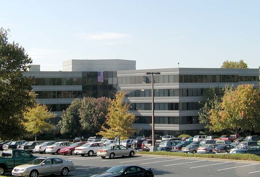 More Photos Of 6100 Lake Forrest Dr NW, Atlanta Office For Lease