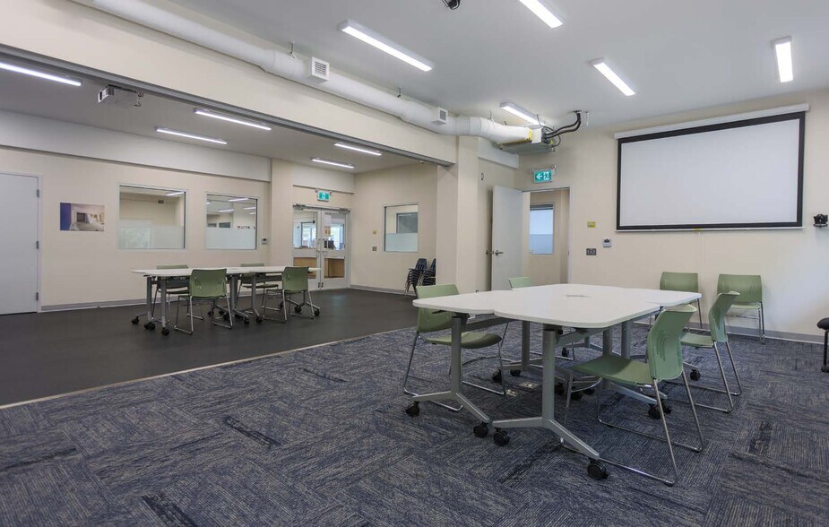 More Photos Of 1060 Eldorado St, Trail Office For Sale