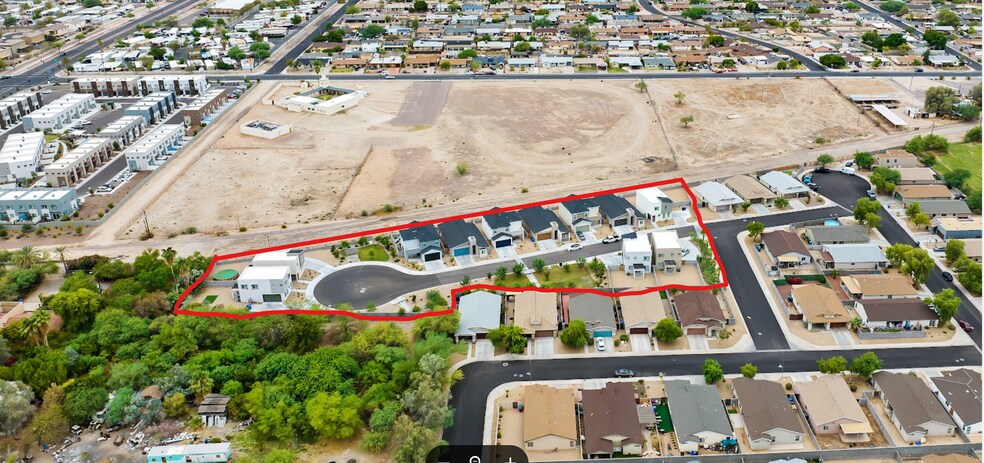 Primary Photo Of 105-141 W Latona Rd, Phoenix Apartments For Sale