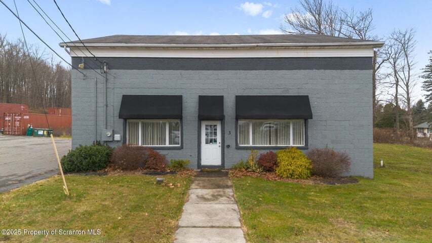 More Photos Of 418 Daleville Hwy, Madison Township Office For Sale