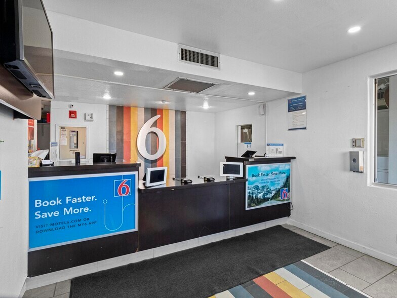 More Photos Of 1150 Wilkins Cir, Casper Hotel For Sale