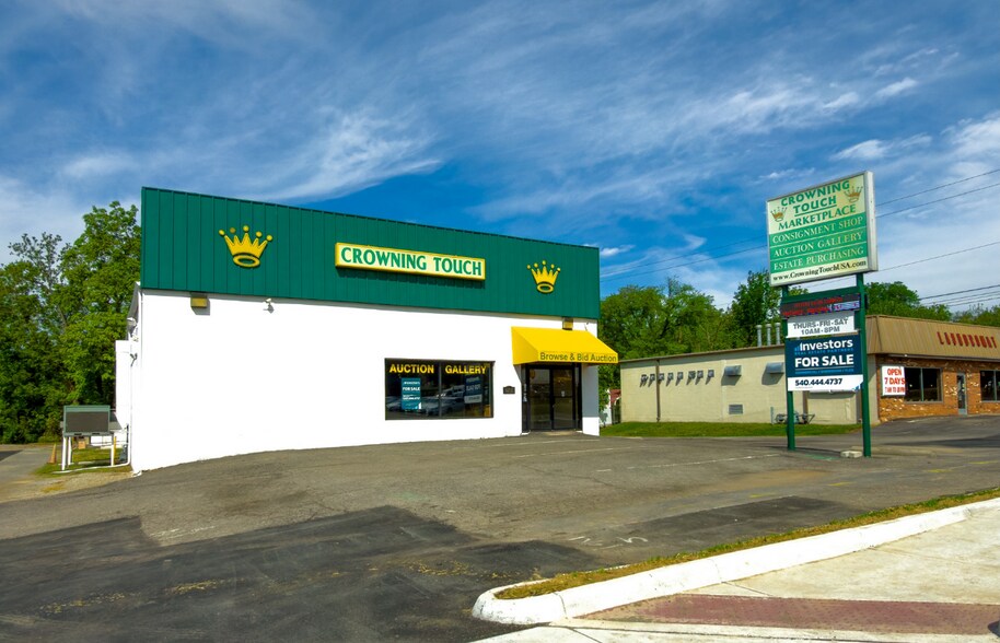 Primary Photo Of 6712 Williamson Rd, Hollins Freestanding For Sale