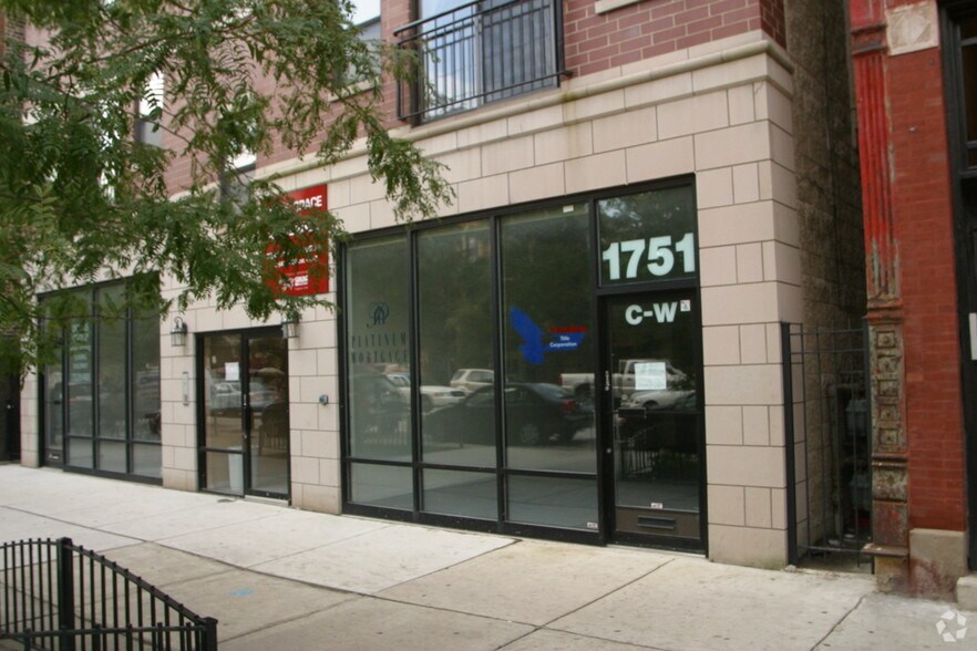 More Photos Of 1751 W Division St, Chicago Storefront Retail Residential For Lease