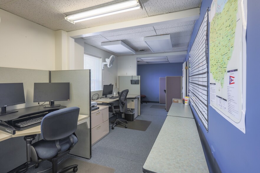 More Photos Of 5830 N High St, Worthington Office For Lease
