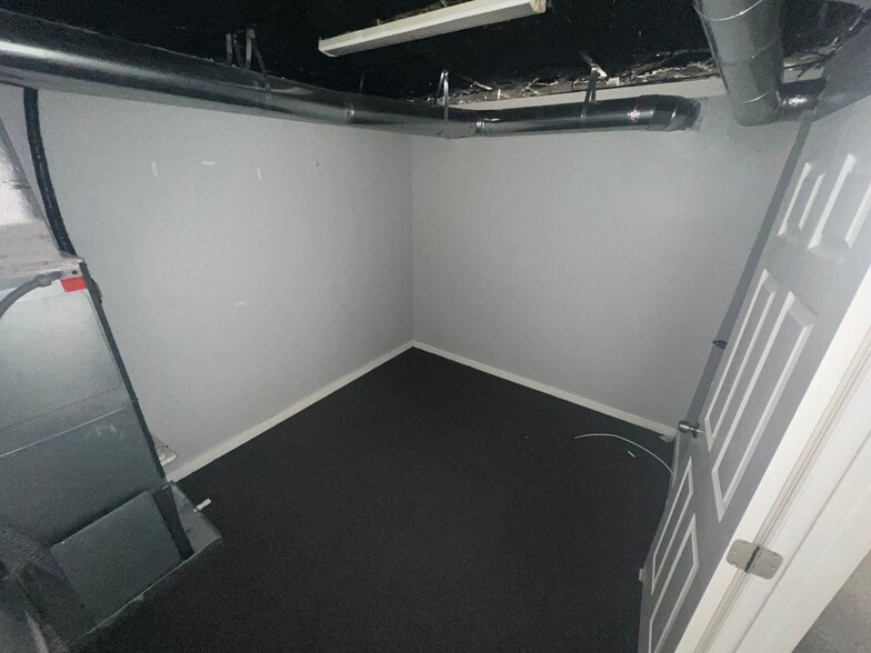 More Photos Of 1041 E 8th St, Jacksonville Storefront Retail Office For Sale