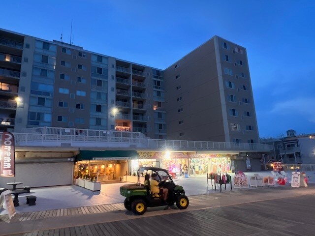 More Photos Of 1904 Boardwalk, North Wildwood General Retail For Lease