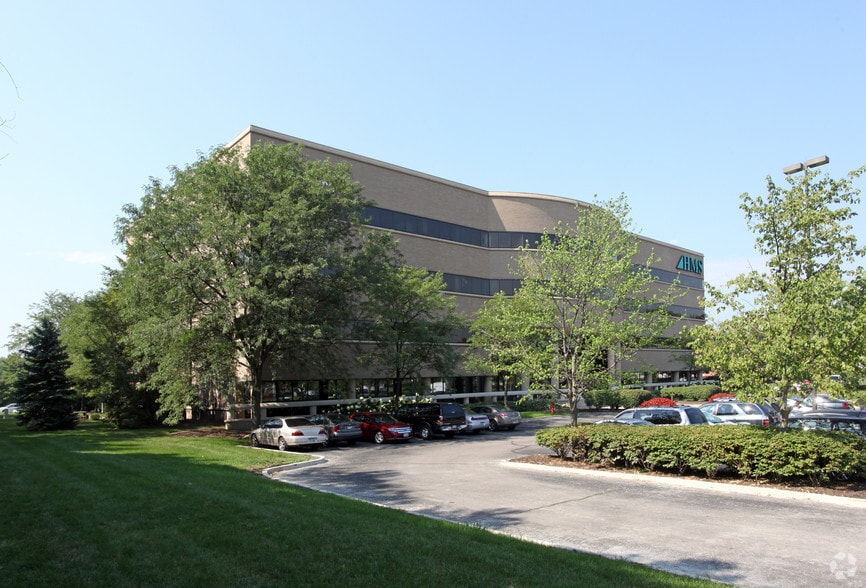 More Photos Of 2545 Farmers Dr, Columbus Office For Lease