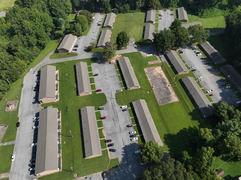 More Photos Of 100 S Kirkland Ave, Elkin Apartments For Sale