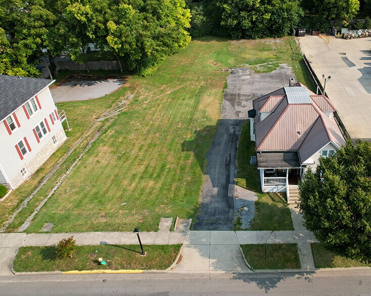 More Photos Of 129 E Main St, Danville Storefront Retail Residential For Sale
