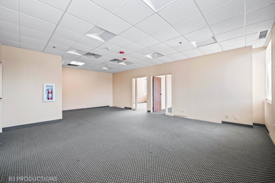 More Photos Of 5330 Main St, Downers Grove Apartments For Sale