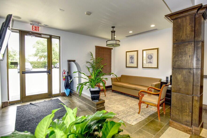 More Photos Of 831 W Morse Blvd, Winter Park Office For Lease