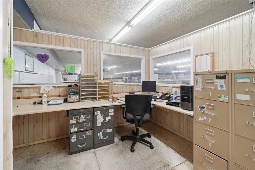 More Photos Of 407 Main St, Union Freestanding For Sale