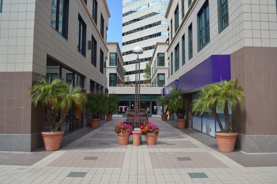 More Photos Of 499 14th St, Oakland Unknown For Lease