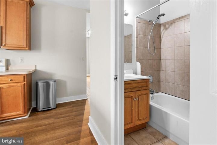 More Photos Of 2112 Fleet St, Baltimore Bar For Sale