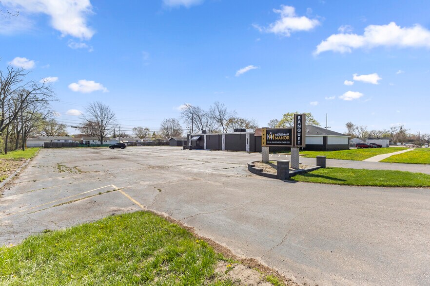 More Photos Of 1217 S Merriman Rd, Westland Lodge Meeting Hall For Sale