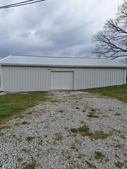 Primary Photo Of 561 Southern Hwy, Pine Knot Flex For Sale