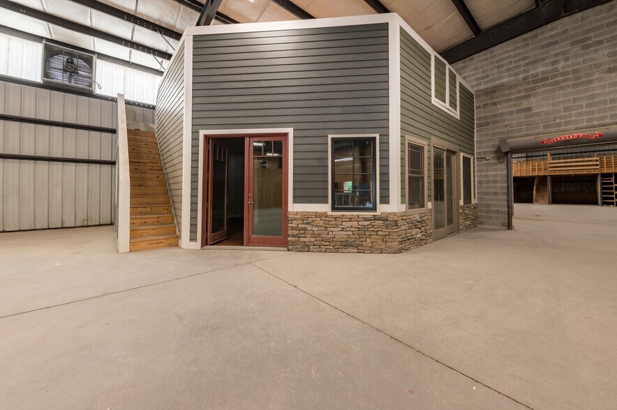 More Photos Of 1501 Deckers Creek Blvd, Morgantown Industrial For Sale