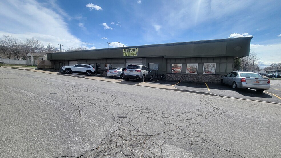 More Photos Of 3221 S Highway 89, Bountiful Freestanding For Lease