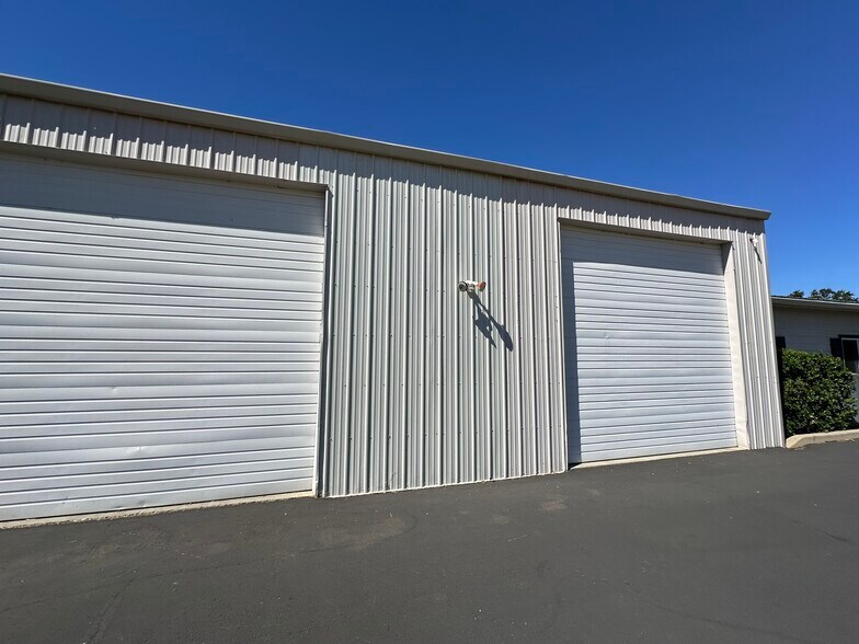 More Photos Of 24400 Old 44 Dr, Millville Flex For Sale