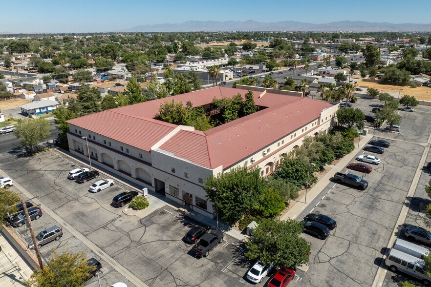More Photos Of 44725 10th St W, Lancaster Medical For Sale