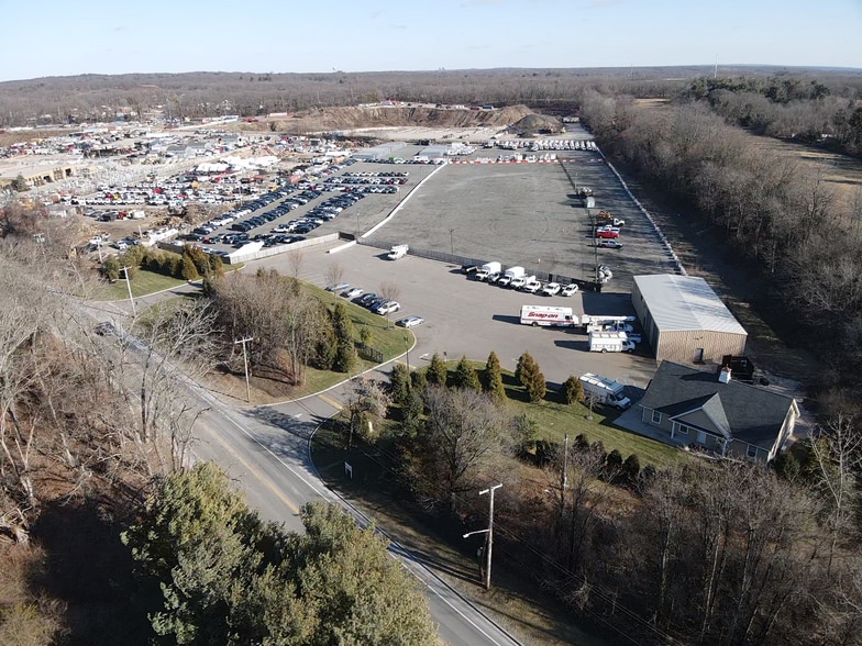 More Photos Of 200 Townline Rd, Kings Park Land For Lease