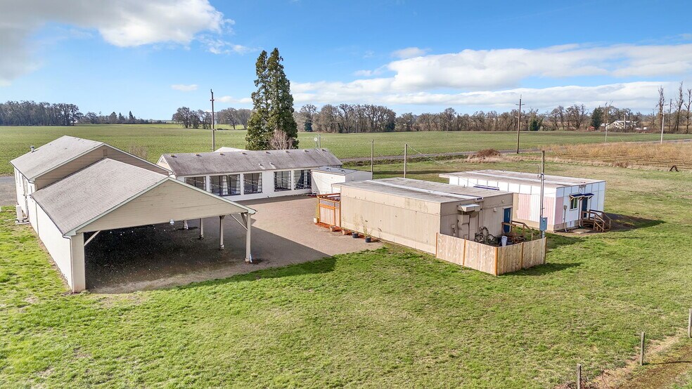 More Photos Of 31414 Harris Dr, Harrisburg Lodge Meeting Hall For Sale